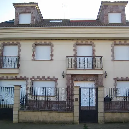 別荘 Casa Dona Julia Valdealcón